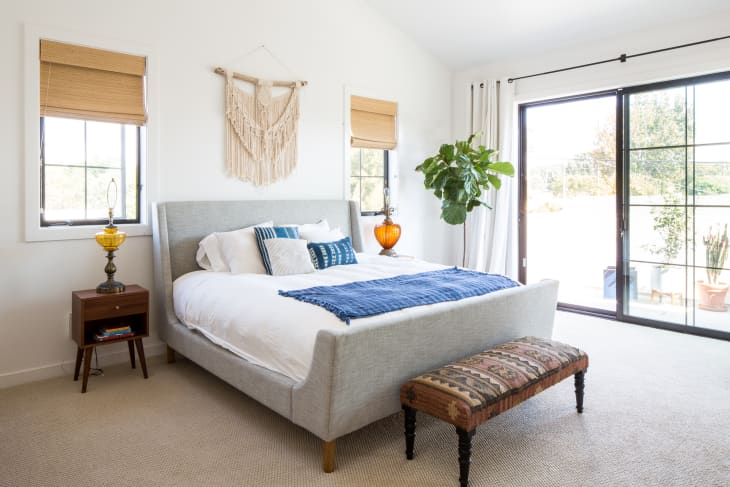 Carpeted outlet bedroom ideas